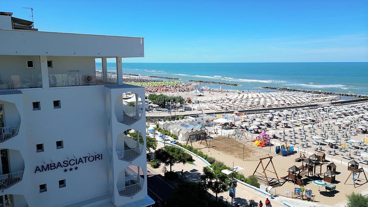 Ambasciatori Hotel - Beach Front -Breakfast Xxl & Brunch Until 12 30Pm Misano Adriatico Zewnętrze zdjęcie